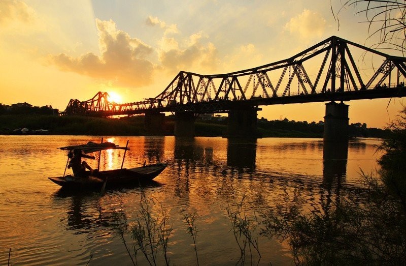 long bien bridge