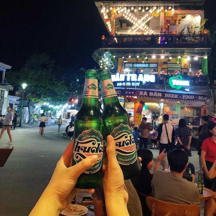 vida nocturna en Hue, Vietnam