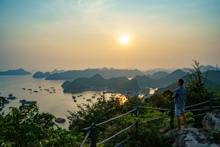 cat ba vietnam, cannon fort cat ba