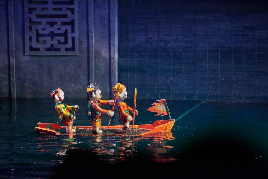 Teatro de Marionetas Acuáticas Thang Long: Un Deleite Cultural