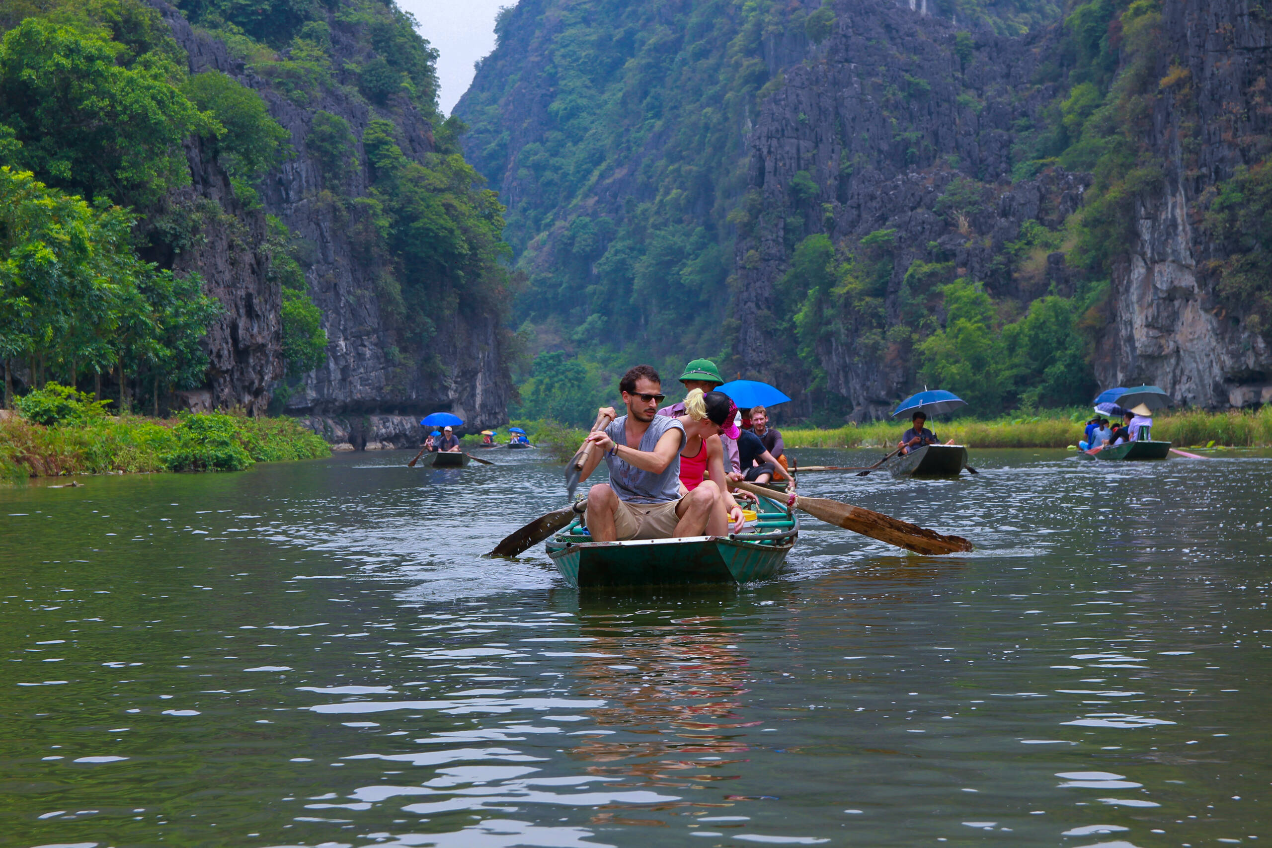 remo en Ninh Binh - Itinerario Vietnam 10 días - viaje por vietnam 10 dias