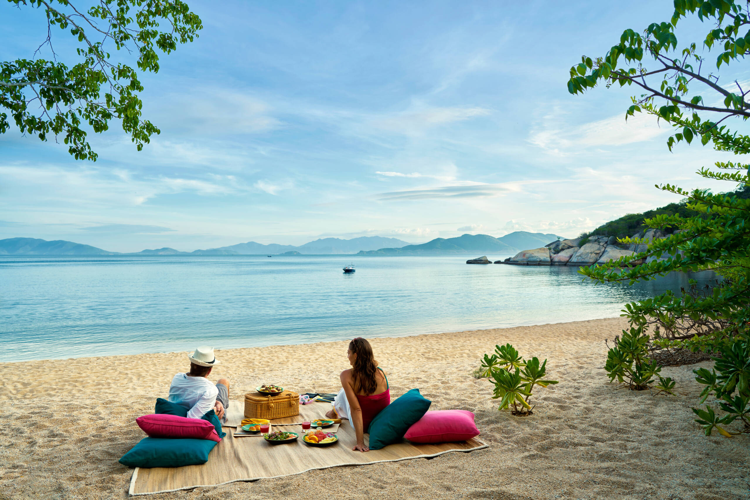 Agencias de viajes españolas en Vietnam Beach_Picnic