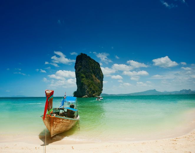 Relájate en las tranquilas playas de Krabi, Tailandia.
