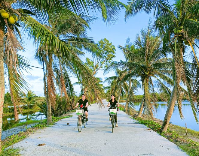 Descubre la auténtica vida rural en Hoi An en bicicleta.